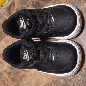 Nike force 1